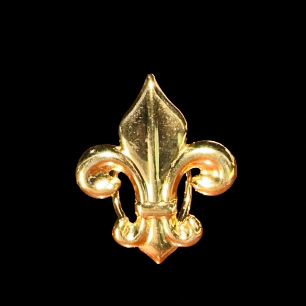 Vintage Fleur-de-lis ⚜️ gold tone scarf ring 1.5” W x 1.75” ⚜️BEAUTIFUL ⚜️ - Picture 3 of 6